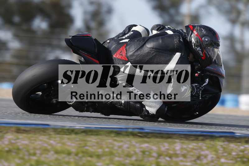 /Archiv-2024/01 26.-28.01.2024 Moto Center Thun Jerez/Gruppe rot-red/backside